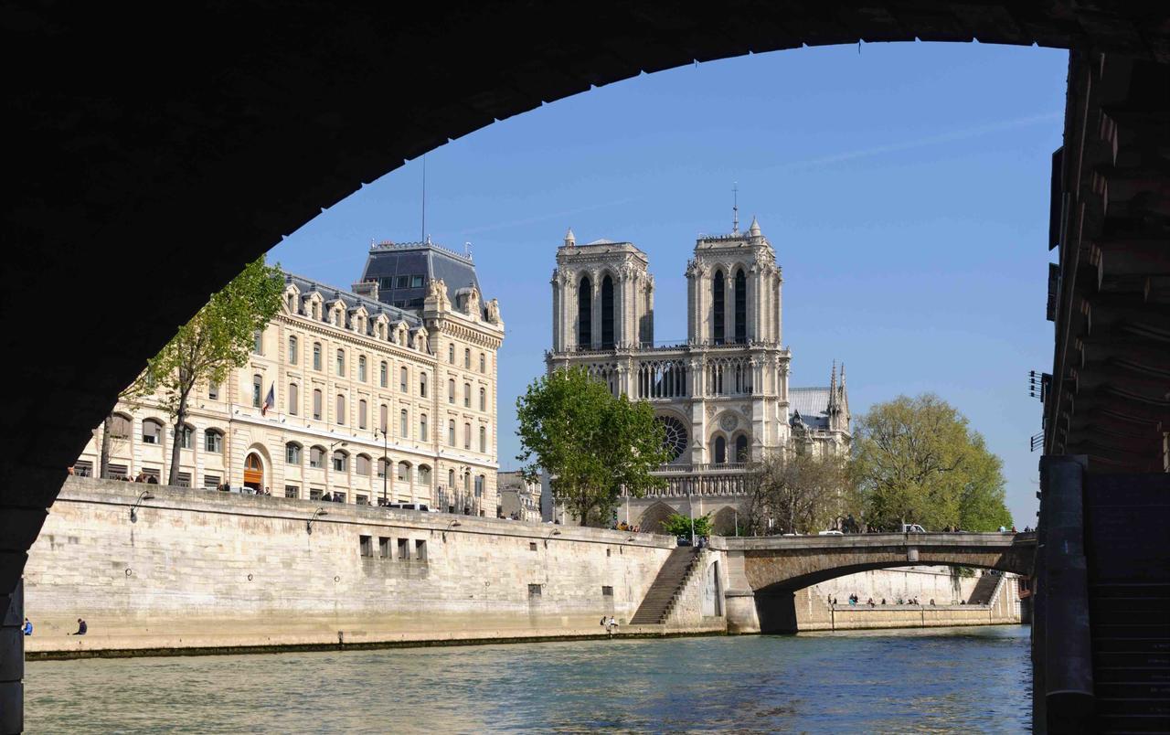 Notre Dame Paradis Latin Paris Extérieur photo